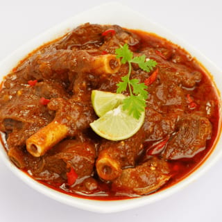 Goat vindaloo